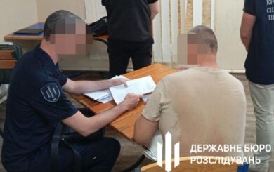 За деньги — из розыска, без денег — в армию: разоблачена схема в Кропивницком ТЦК