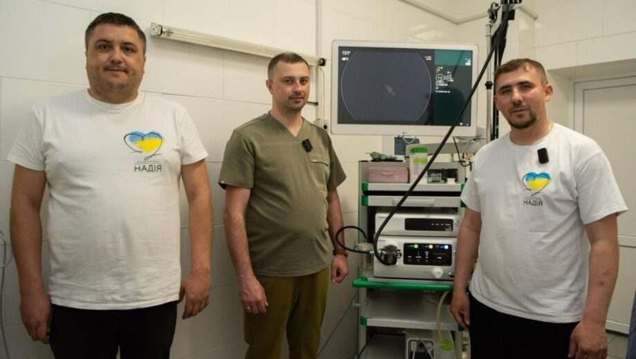 Первый в области искусственный интеллект для эндоскопии: Валерий Дубиль и БФ молодежной инициативы »Надежда» передали современное оборудование в Харьковскую область
