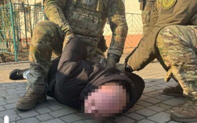 8 тысяч долларов – и диагноз в кармане: как в Николаеве работник ТЦК и медик помогали уклонистам