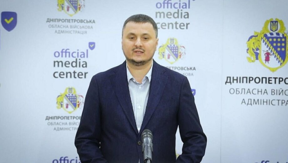 »Миграционщик-бомж»: глава ГМС Днепропетровщины живет в чужом жилье и хранит миллионные сбережения