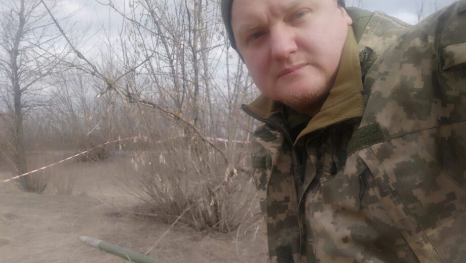 Корейські ракети? Киянин-стопкорівець показав невідому зброю під Авдіївкою (фото)