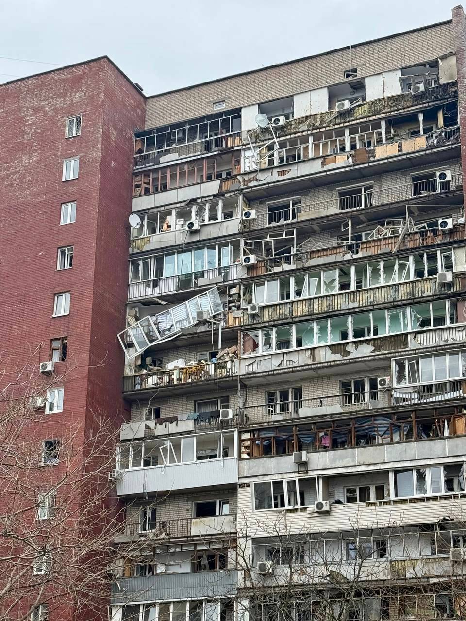 300 окон в одном доме