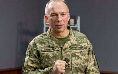У Главнокомандующего Сырского сегодня День рождения: сколько ему исполнилось