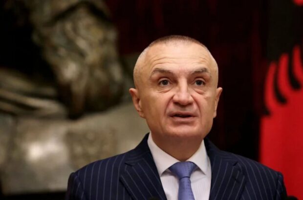 Колишнього президента Албанії затримали в Тирані за звинуваченням у відмиванні грошей