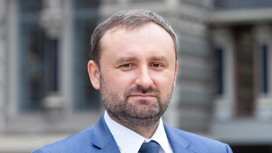 Недвижимость за рубежом и миллионы на счетах: декларация заместителя главы НБУ