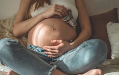 В Украине планируют ввести ежемесячное пособие беременным
