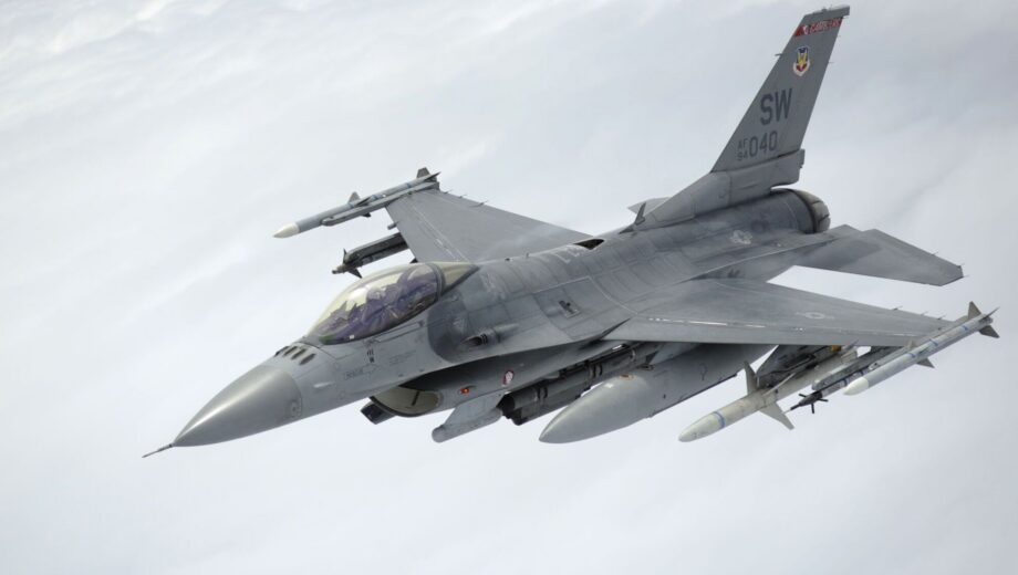 F-16 исчез с радаров во время боя: что произошло с украинским пилотом