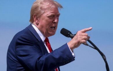Демократи підготували план, якщо Трамп передчасно оголосить себе президентом — Reuters