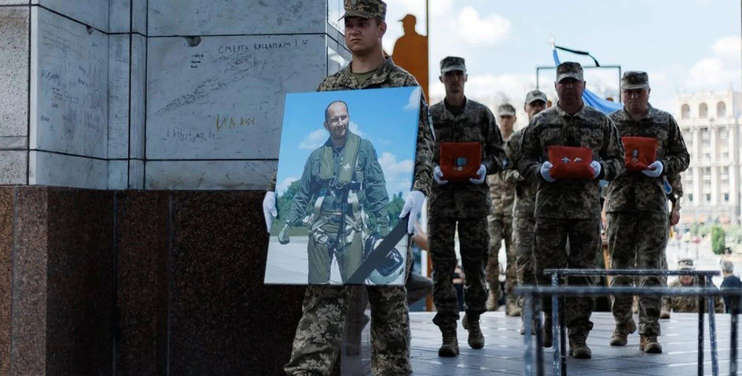 Дружина ''Привида Києва'' розповіла, чому він залишив ІТ заради неба