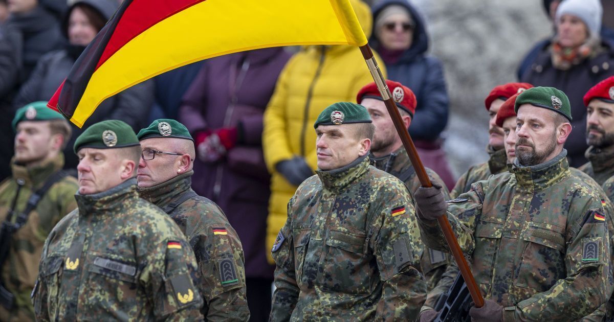Германия подготовила 1200-страничный план обороны: что в нем описано