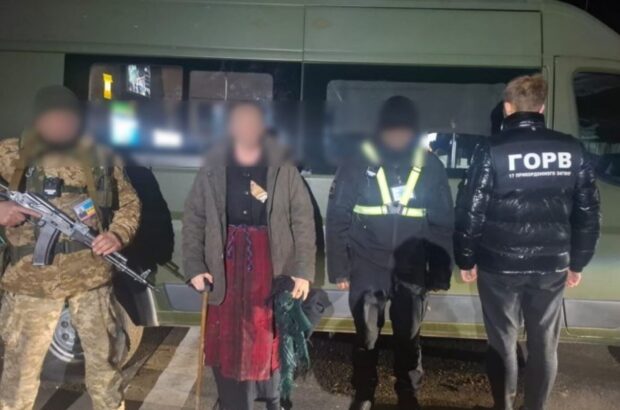 30-річний чоловік намагався перетнути кордон у жіночому одязі