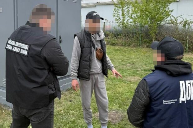 ДБР та СБУ затримали військового, який ”вирішував питання” з мобілізацією