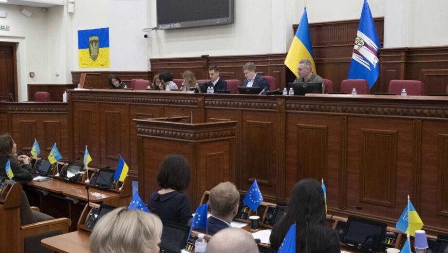 Кличко оголосив про відставку посадовців у зв’язку з корупцією