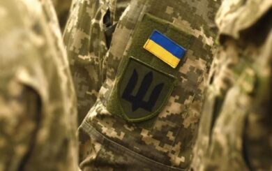 Вручення повісток ТЦК на вулиці у 2026 році: чи законно це та які документи мають пред’явити представники