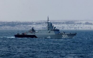 В Черном море появился вражеский корабль, несущий до 6 крылатых ракет