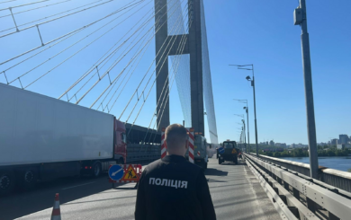 На ремонте столичного Южного моста экс-директор КП »Киевавтодормост» завладел 1 млн грн бюджетных средств