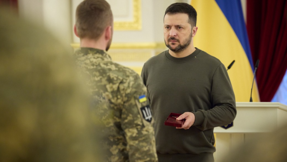 Владимир Зеленский наградил бойцов ГУР, уничтоживших российский ракетный катер »Ивановец»