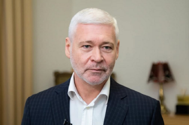 Получил почти 2 млн зарплаты незаконно? Группа юристов обвинила Терехова в захвате власти в Харькове