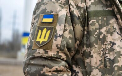 Втратив руки та око на фронті: пілот дронів та журналіст потребує допомоги на протезування