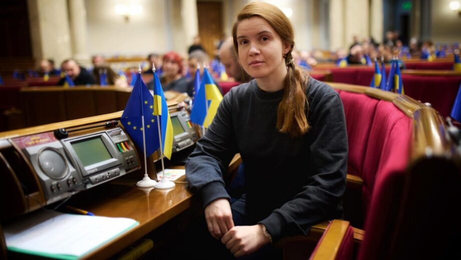 Мар’яну Безуглу планують ”перекинути” на зовнішню політику