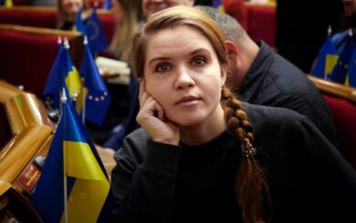 Нардепка Безуглая обвинила Воздушные силы в неготовности принять истребители F-16