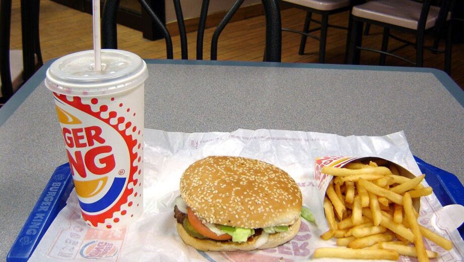 Burger King в Казахстане оказался в центре скандала из-за травли повара с аутизмом