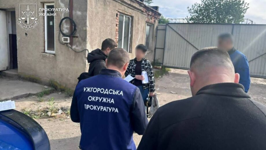 Робив гроші зі сміття: в Ужгороді депутат організував тіньову схему на полігоні
