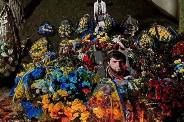 Вандалы поиздевались над могилами Да Винчи, Джуса и Петриченко
