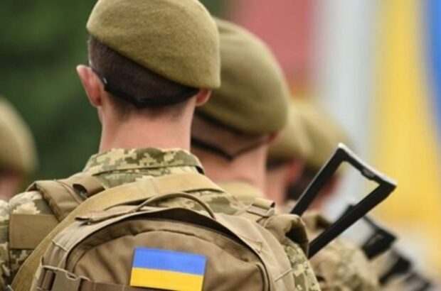 Закарпатца приговорили к 3,5 годам за отказ от службы