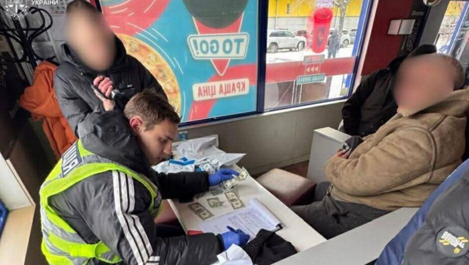 Замість вʼязниці — у бойові медикині: винуватицю ДТП за 18 тисяч доларів прилаштовували у військову частину