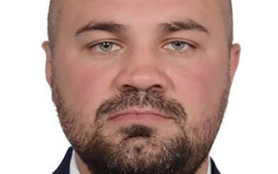 BMW, миллионы и большие суммы наличных: декларация заместителя Деснянской РГА