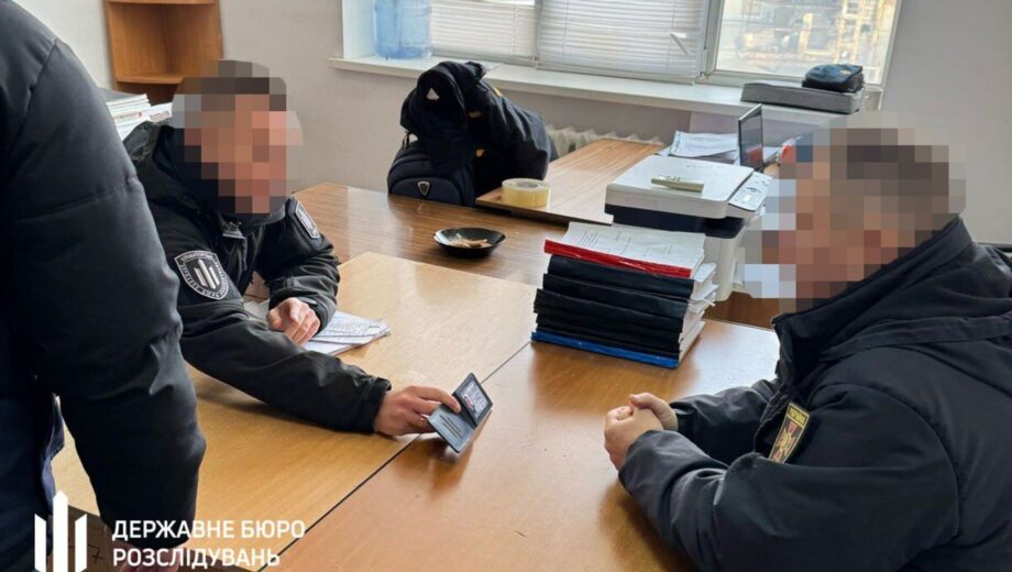Бывший чиновник ГСЧС выплатил подчиненному, прогуливавшему работу, 1 миллион зарплаты