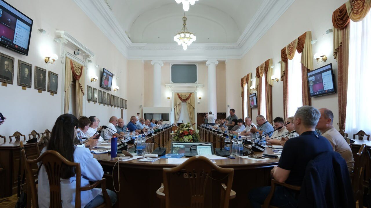 Обороноспособность, борьба с коррупцией и защита прав ветеранов: в Киеве прошло расширенное заседание глав громсоветов