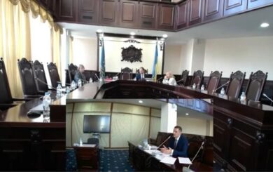 Хотел айфон и в Таиланд»: кандидат в судье признался, что писал диссертации за деньги