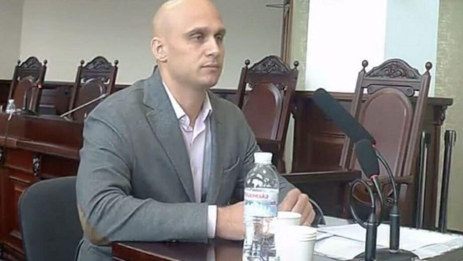 Родина судді з Дніпропетровщини придбала електрокар за майже 2 млн грн