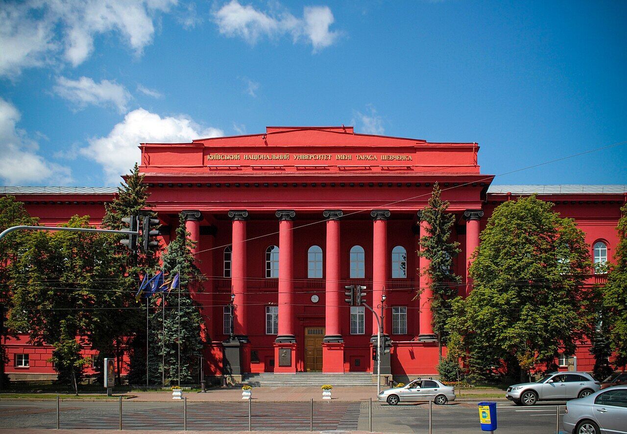 Студент КНУ заволодів понад $160 000 через махінації з криптовалютою