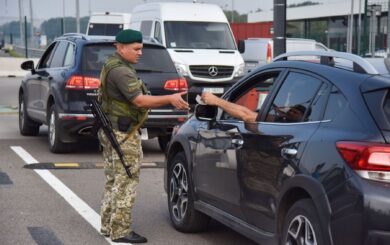 Выезд за границу: разрешен ли он мужчинам в возрасте 50-60 лет