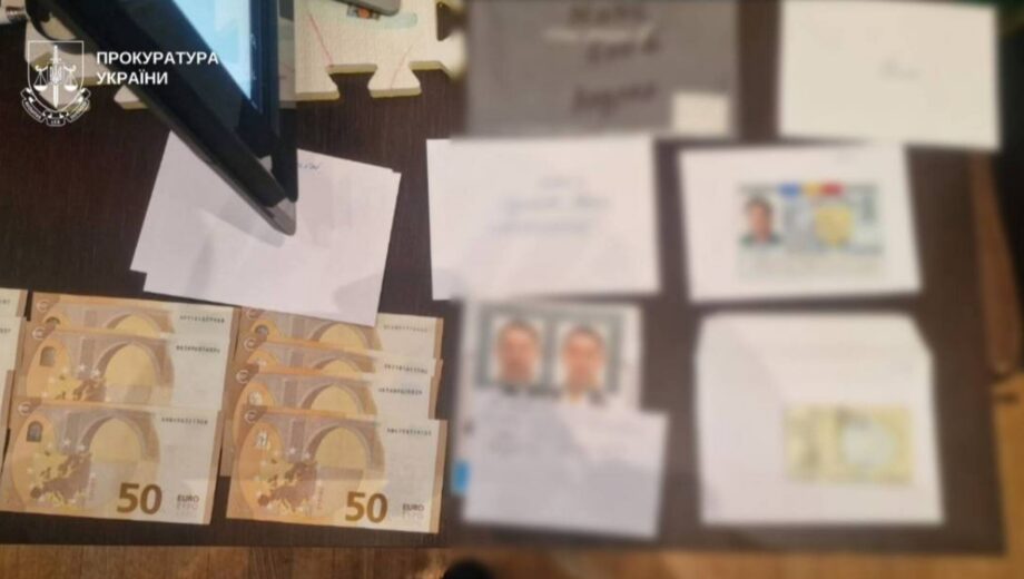 БЕБ і прокуратура зупинили бізнес із підробленими правами