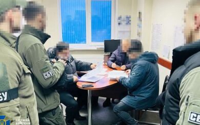СБУ викрила українську компанію, яка під час війни постачала в рф засоби тактичної медицини