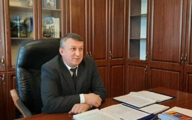 В офисе руководителя Ивано-Франковской областной прокуратуры Романа Химии продолжаются обыски, – местные источники