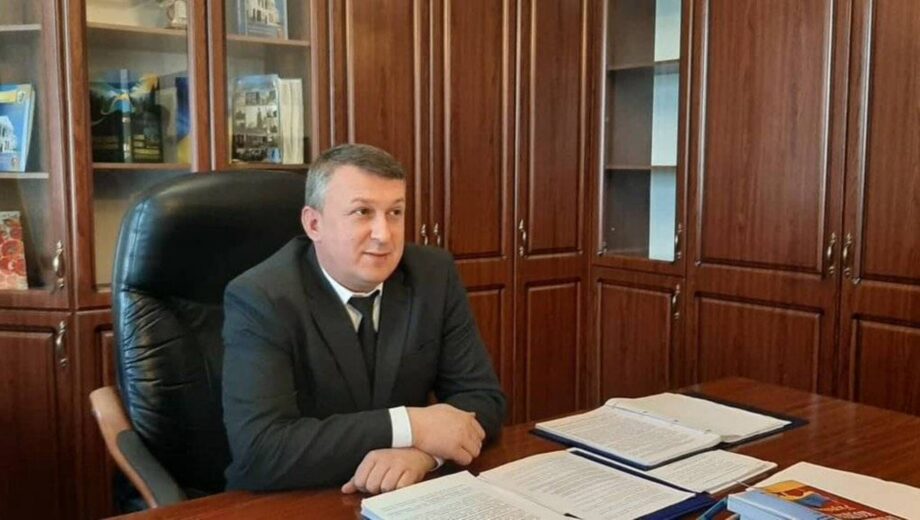В офисе руководителя Ивано-Франковской областной прокуратуры Романа Химии продолжаются обыски, – местные источники