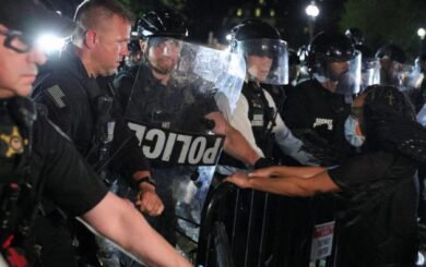 Администрация Трампа хочет создать подразделение быстрого реагирования на протесты