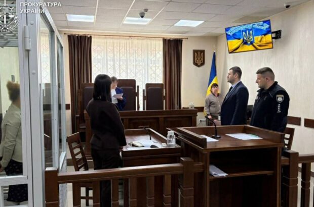 Віддала дітей ”в оренду” для жебракування за 1000 доларів: на Закарпатті жінці загрожує до 15 років