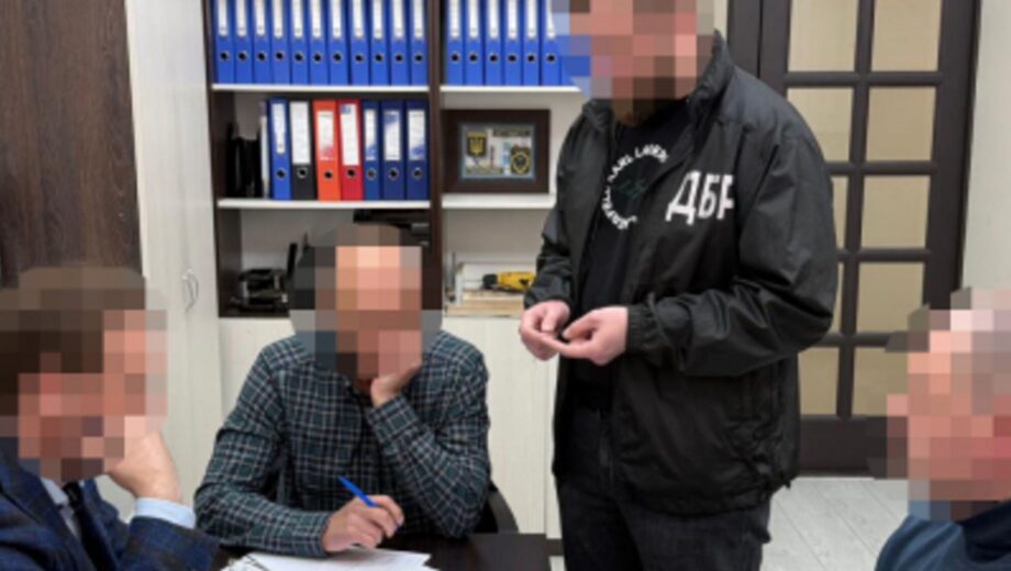 Незаконная вырубка почти 19 тысяч деревьев: во Львовской области будут судить депутата и директора лесхоза