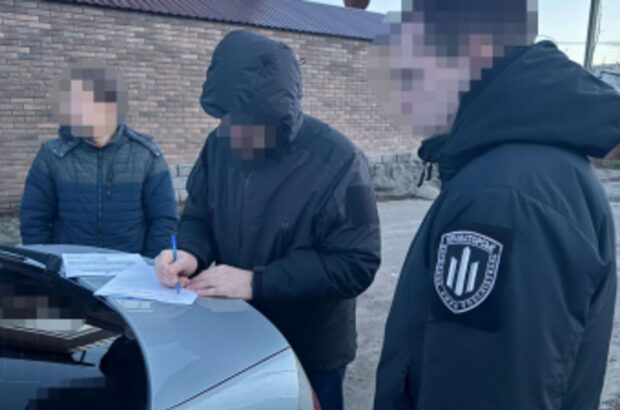 Скандал в лесхозе: экскеровщика будут судить за переплату более 1,6 млн грн на древесине