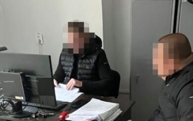 Ущерб на миллионы: командира подозревают в махинациях с закупками