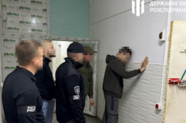 ДБР викрило системні катування у Полтавському СІЗО: підозрюють двох працівників