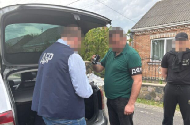 Дезертирство за 15 тысяч долларов: ГБР разоблачило масштабную схему побега военных в четырех областях