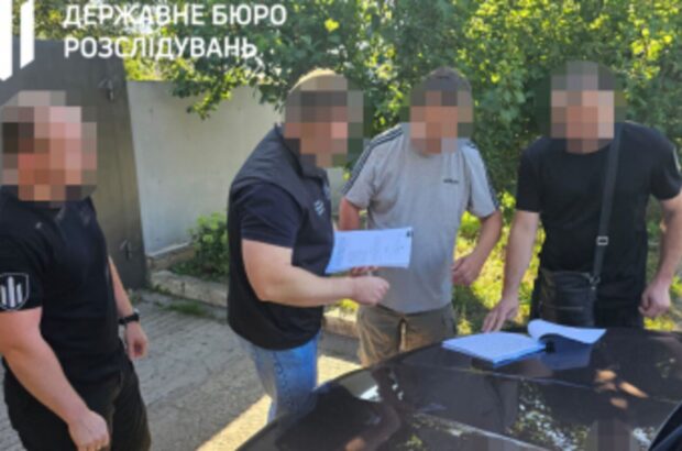ДБР викрило схему уникнення мобілізації в суді Донеччини – фіктивні рішення та виїзд за кордон