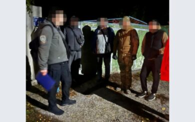 ДБР поймало военных с поличным — продавали дизельное топливо из части
